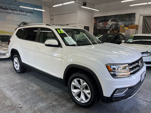 Used 2018 Volkswagen Atlas SEL image 2