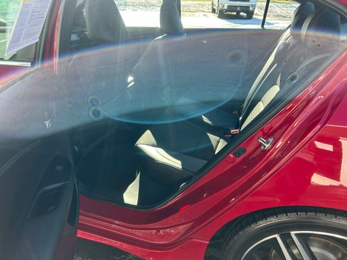 Used 2017 Honda Accord Sport image 23