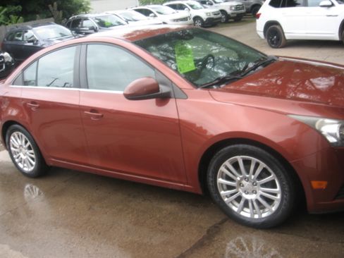 Used 2012 Chevrolet Cruze Eco image 3
