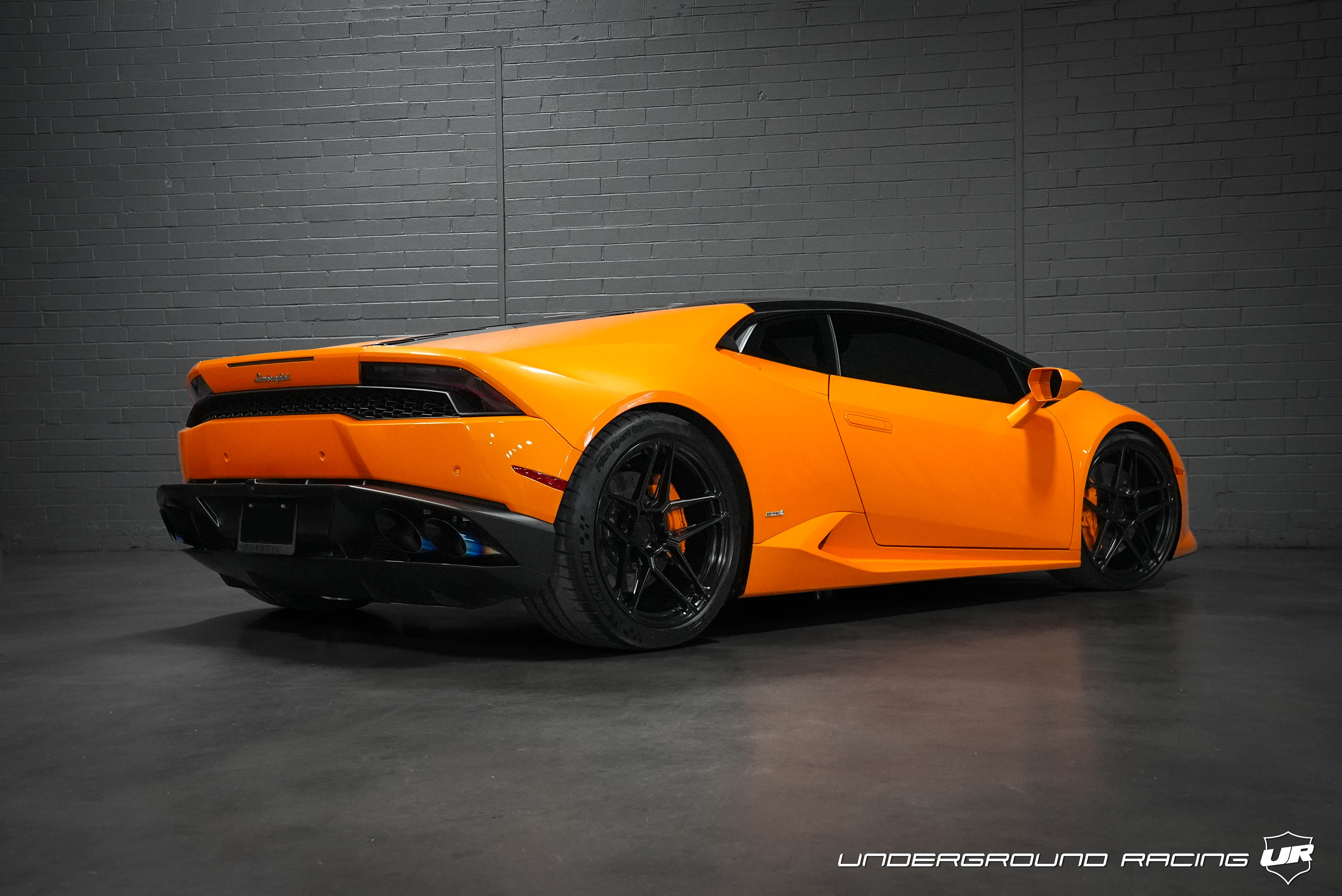 Used 2015 Lamborghini Huracan LP 610-4 Coupe AWD/4WD image 9