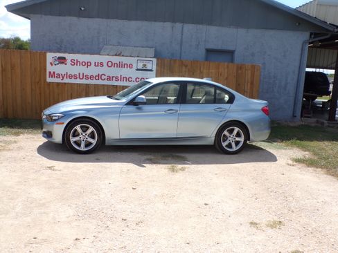 Used 2014 BMW 320i image 2