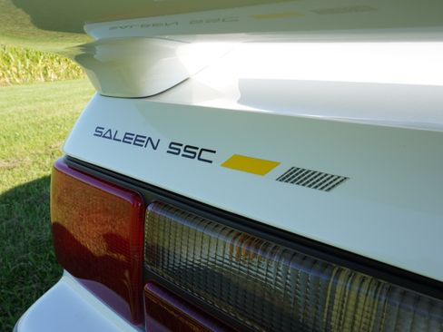 Used 1989 Ford Mustang LX V8 Hatchback RWD image 5
