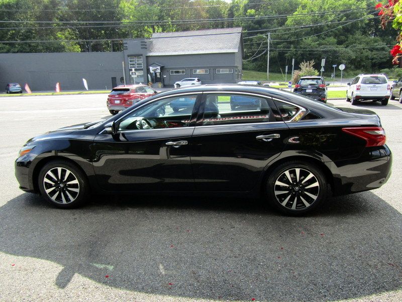 Used 2018 Nissan Altima SL FWD image 5