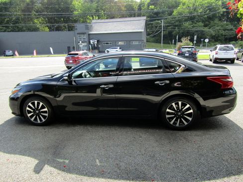 Used 2018 Nissan Altima SL FWD image 5