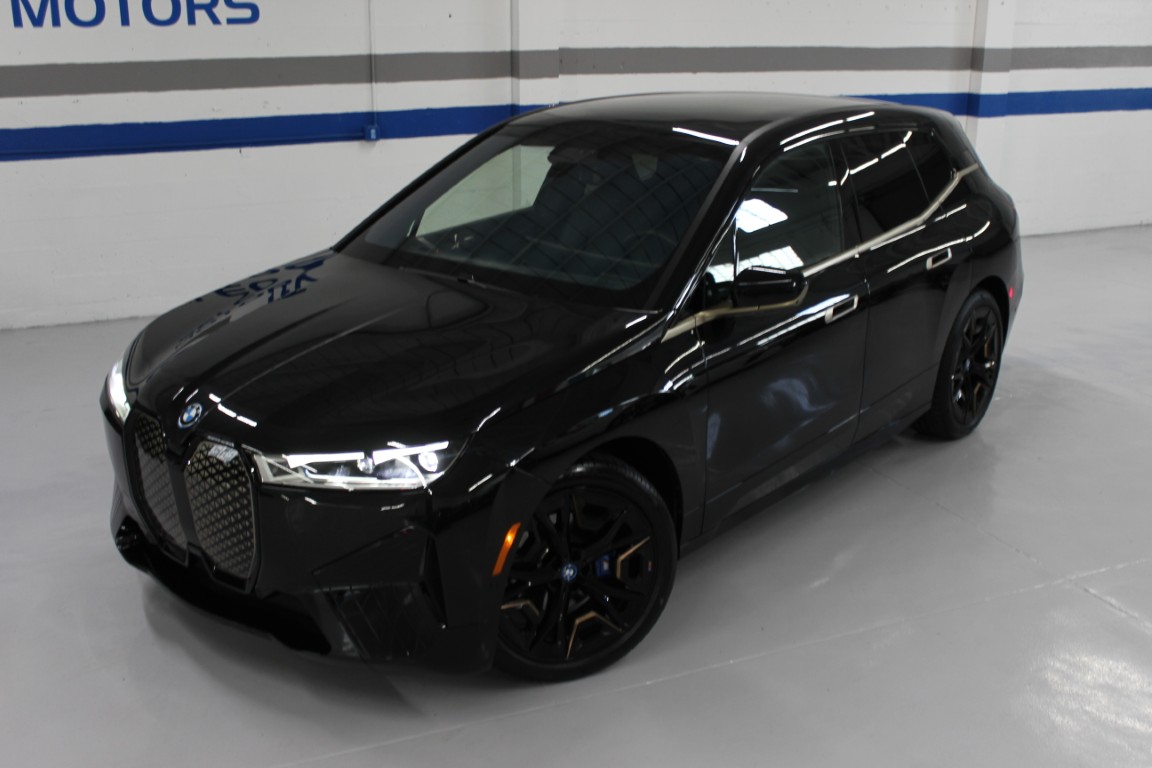 Used 2024 BMW iX M60 AWD/4WD image 3