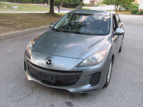 Used 2013 MAZDA MAZDA3 i Touring image 2
