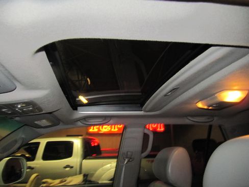Used 2003 Toyota 4Runner 4WD Limited image 19