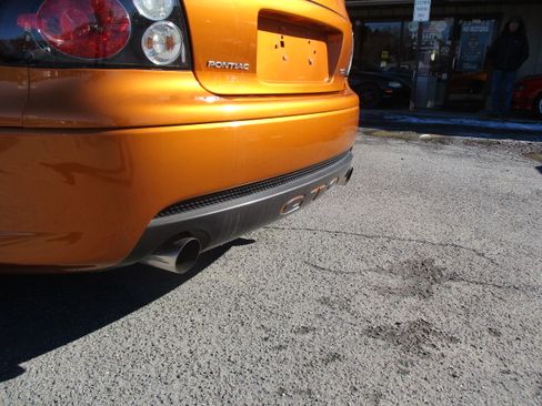 Used 2006 Pontiac GTO image 10