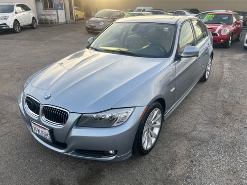 Used 2011 BMW 328i image 1