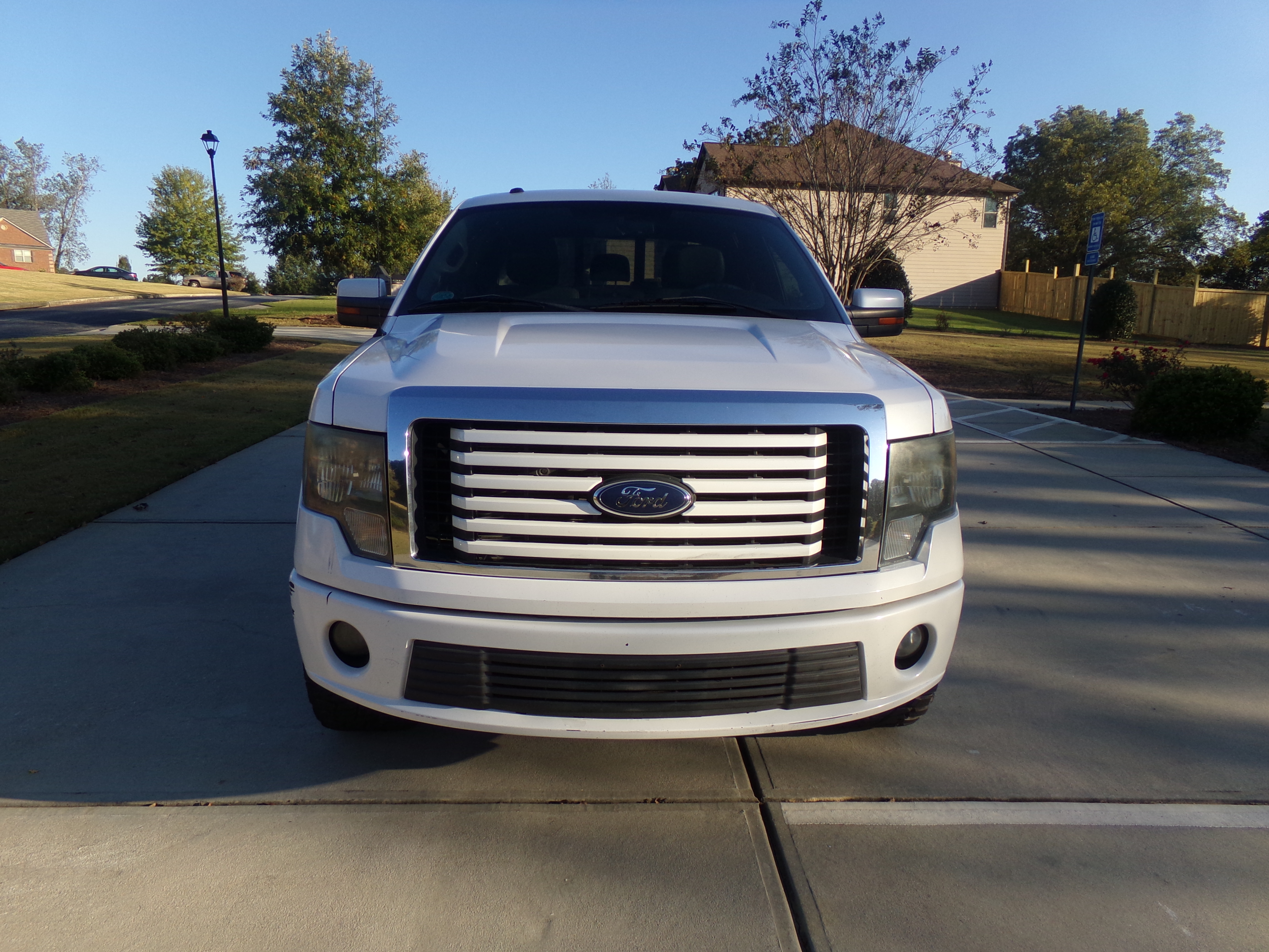 Used 2011 Ford F150 Lariat Limited AWD/4WD image 8