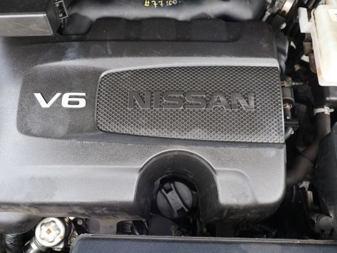 Used 2019 Nissan Pathfinder SL image 33