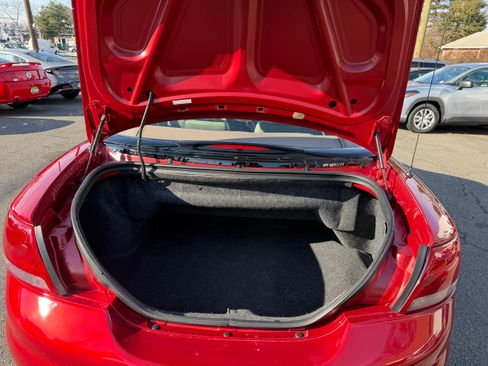 Used 2004 Chrysler Sebring Limited image 30