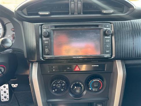 Used 2014 Scion FR-S image 11