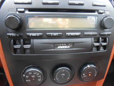 Used 2006 MAZDA MX-5 Miata Grand Touring RWD image 17