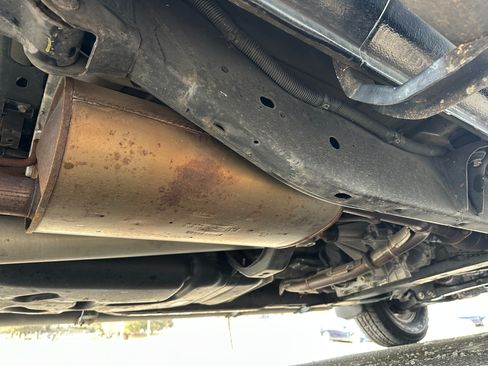 Used 2019 Nissan Frontier S image 16