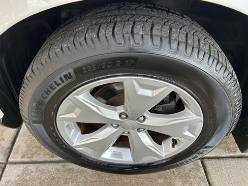 Used 2015 Subaru Forester 2.5i Limited image 19