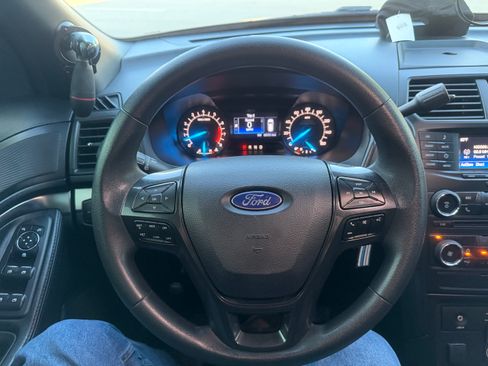 Used 2017 Ford Explorer 4WD Police Interceptor image 18