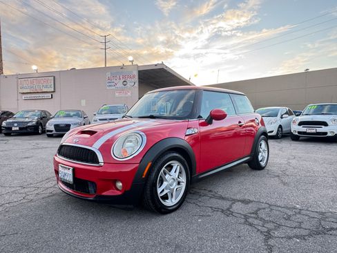 Used 2007 MINI Cooper S image 2