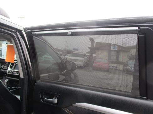 Used 2018 Toyota Highlander XLE image 33