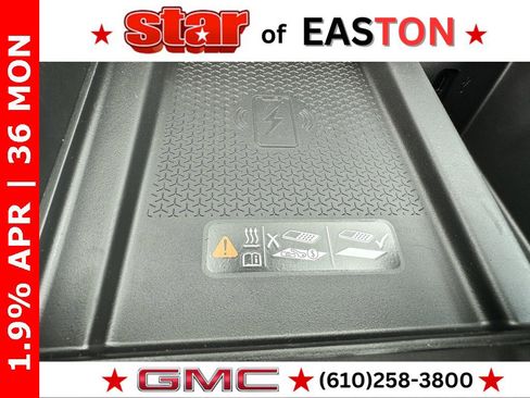 New 2025 GMC Acadia Elevation image 21