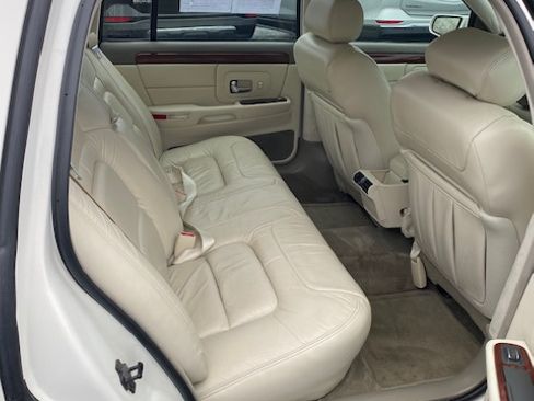 Used 1999 Cadillac De Ville image 12