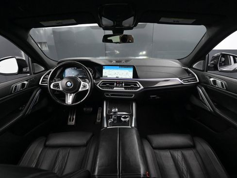 Used 2021 BMW X6 M50i image 18