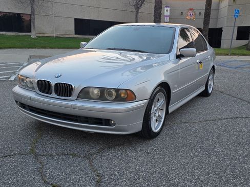 Used 2001 BMW 540i 540i image 17