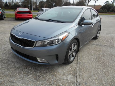 Used 2018 Kia Forte S image 3