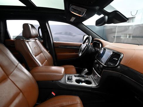 Used 2021 Jeep Grand Cherokee Overland image 44