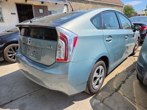 Used 2015 Toyota Prius Two FWD image 4
