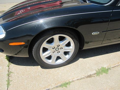 Used 2000 Jaguar XK8 Convertible RWD image 4