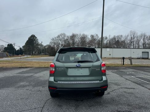 Used 2016 Subaru Forester 2.5i image 7