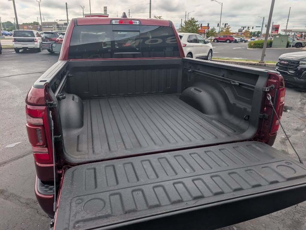 Used 2023 RAM 1500 4x4 Crew Cab Big Horn image 6