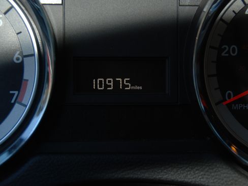 Used 2016 Dodge Grand Caravan image 13