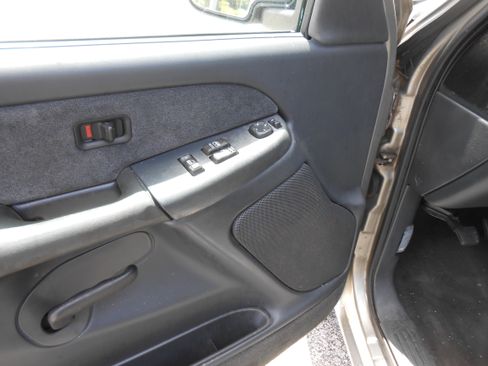 Used 2001 Chevrolet Silverado 1500 SLE image 16