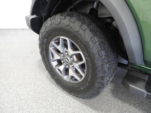 Used 2023 Ford Bronco 4-Door Badlands AWD/4WD image 15