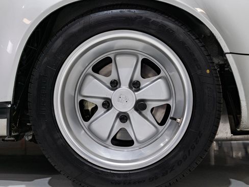 Used 1989 Porsche 911 Carrera image 13