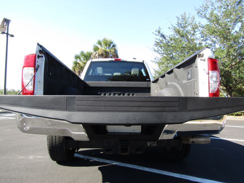 Used 2021 Ford F250 XL image 5