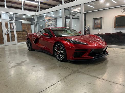 Used 2021 Chevrolet Corvette Stingray Premium Cpe w/ 3LT RWD image 1