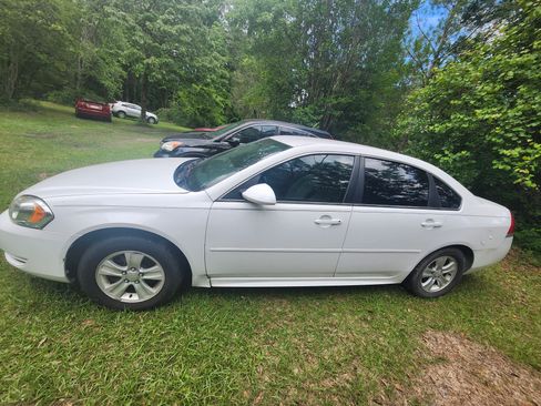 Used 2013 Chevrolet Impala LS image 2
