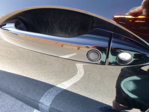 Used 2016 Honda Pilot EX-L image 11