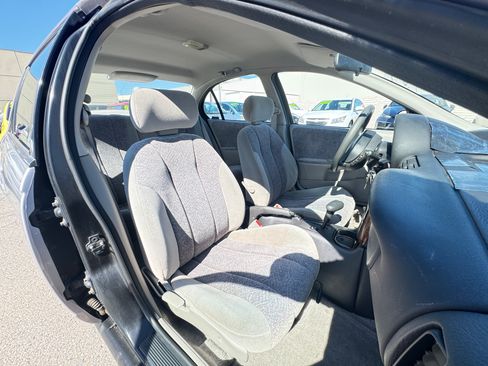 Used 1996 Saturn S-Series SL2 image 16