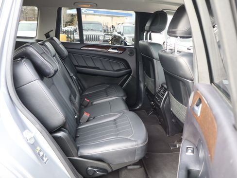 Used 2016 Mercedes-Benz GL 450 image 15