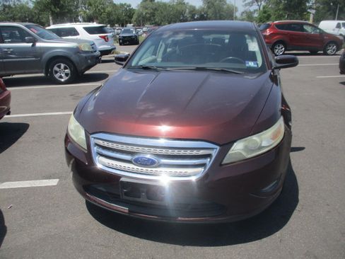 Used 2012 Ford Taurus SEL image 3