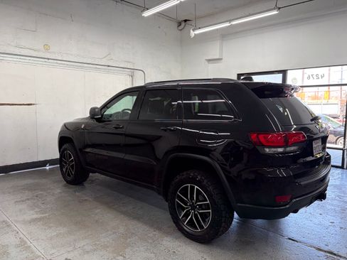 Used 2020 Jeep Grand Cherokee 4WD Trailhawk image 8