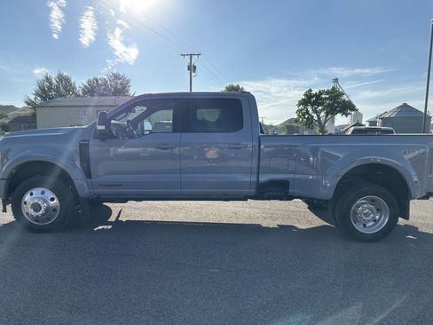 Used 2025 Ford F450 Platinum image 4