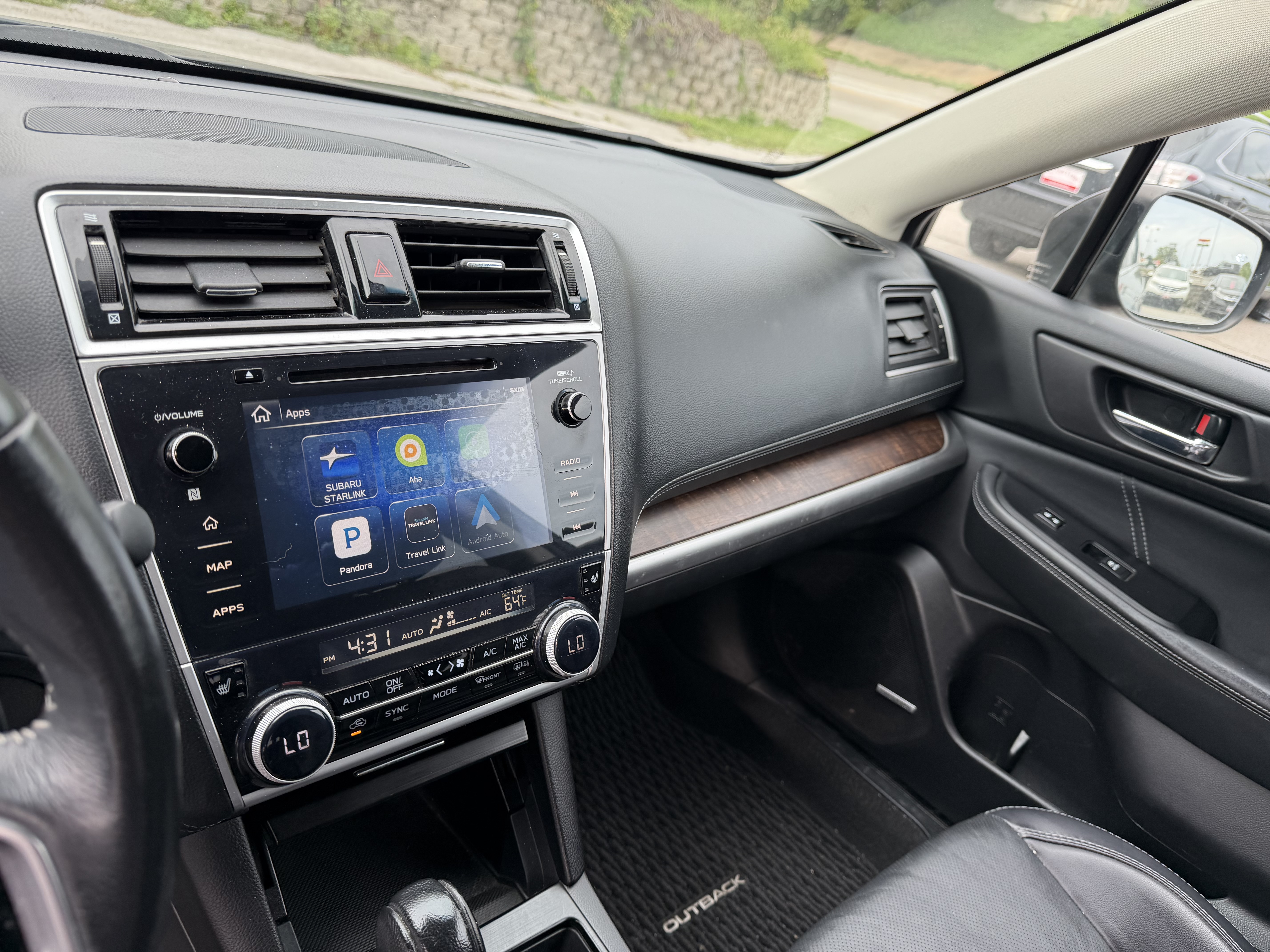 Used 2018 Subaru Outback 2.5i Limited AWD/4WD image 15