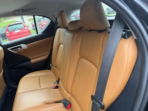 Used 2012 Lexus CT 200h UNAVAIL FWD image 10