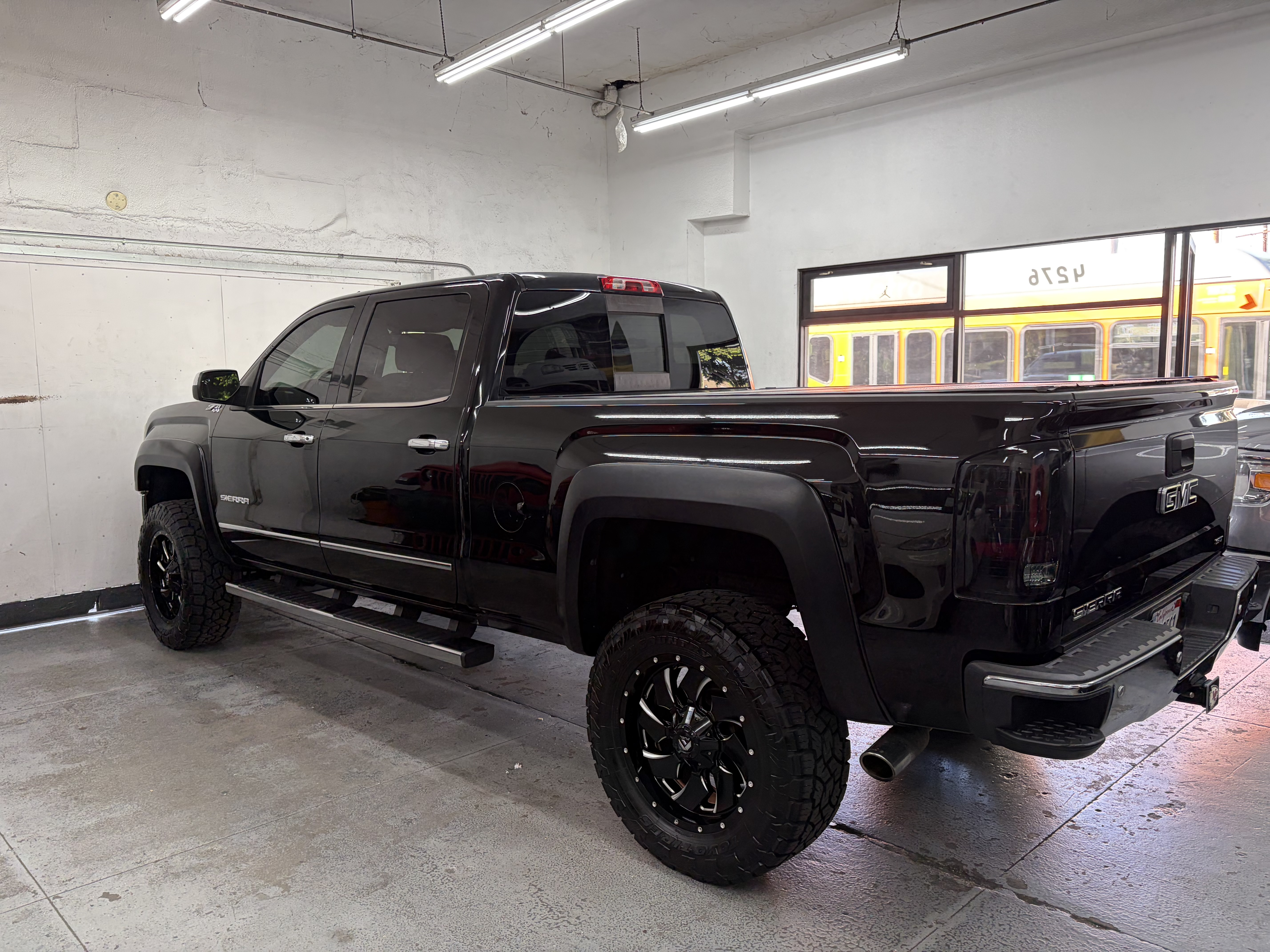 Used 2014 GMC Sierra 1500 4x4 Crew Cab SLT image 4