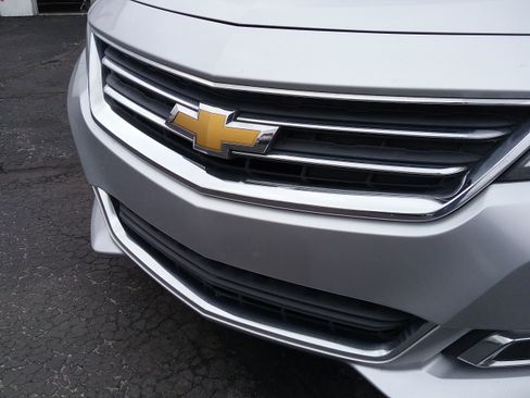 Used 2014 Chevrolet Impala LT image 19